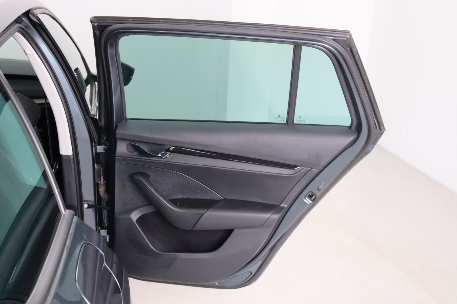 Fahrzeugabbildung SKODA Octavia Combi 1.5 TSI * RFK * LED * Keyless