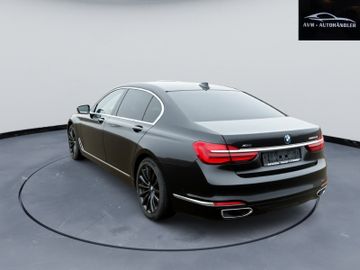 BMW 740 - 4