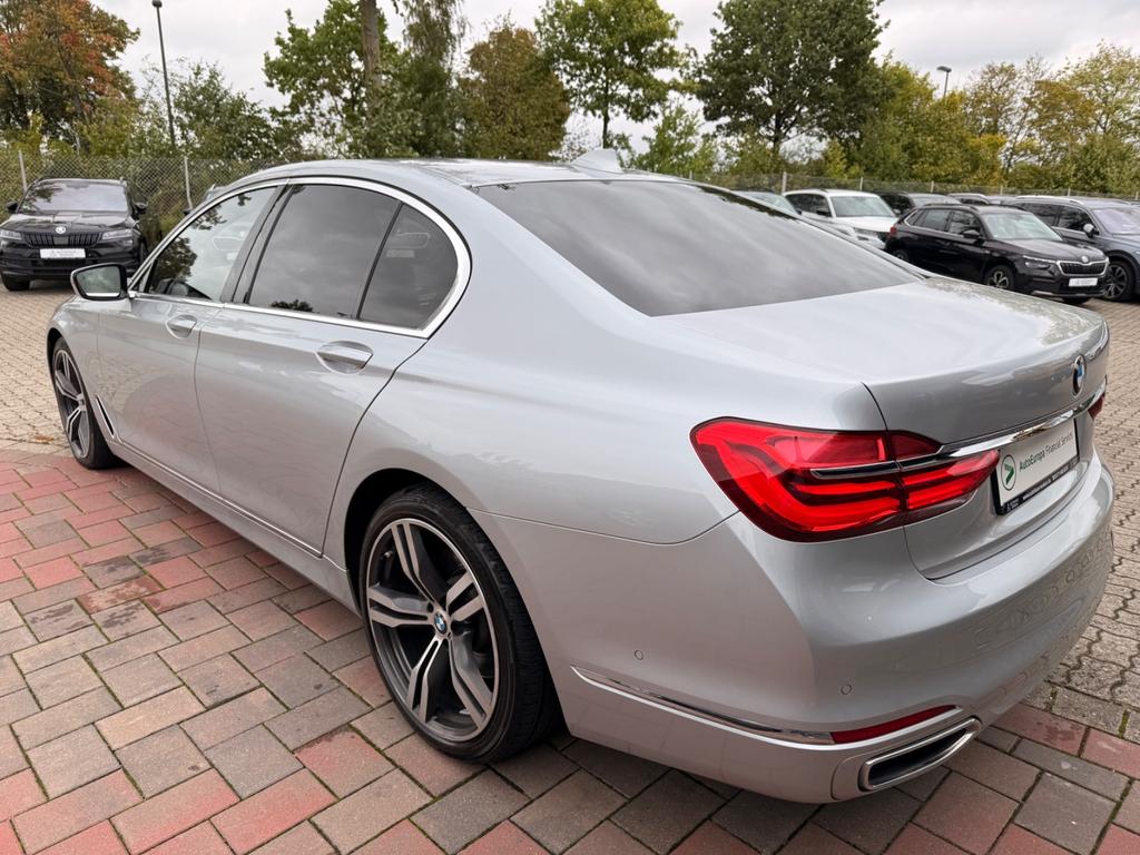 BMW 730
