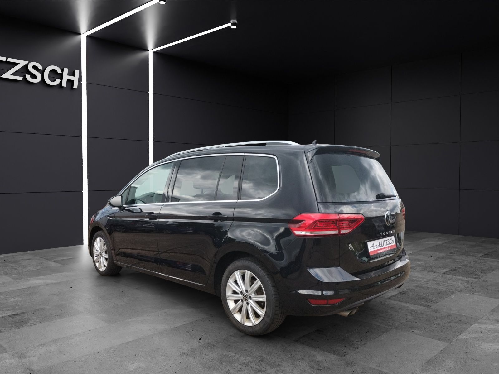 Fahrzeugabbildung Volkswagen Touran TDI Highline DSG LED AHK Navi AID ACC RFK