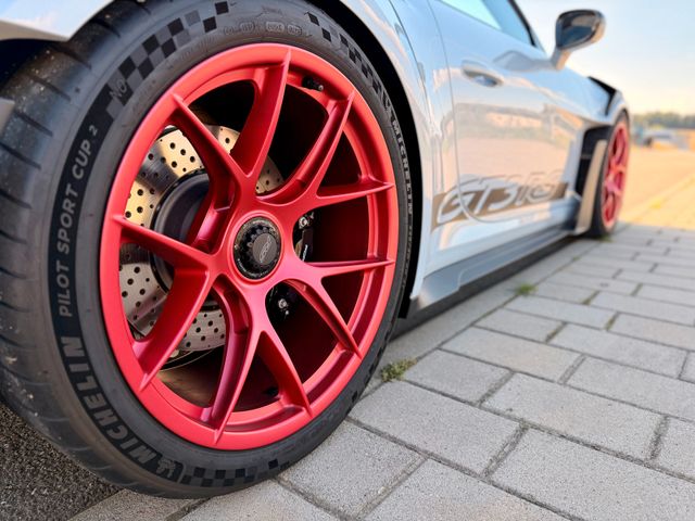 Porsche 992 GT3 RS