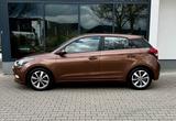 Hyundai i20 Trend*AUTOMATIK*NAV*KAM*PDC*SHZ*KLIMA*TEMP* - Hyundai i20 mit Benzin-Antrieb: Limousine, Automatik
