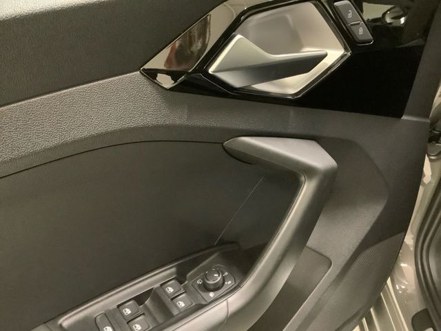 A1 Sportback S line 30TFSI S tronic,LED,ACC,Carp