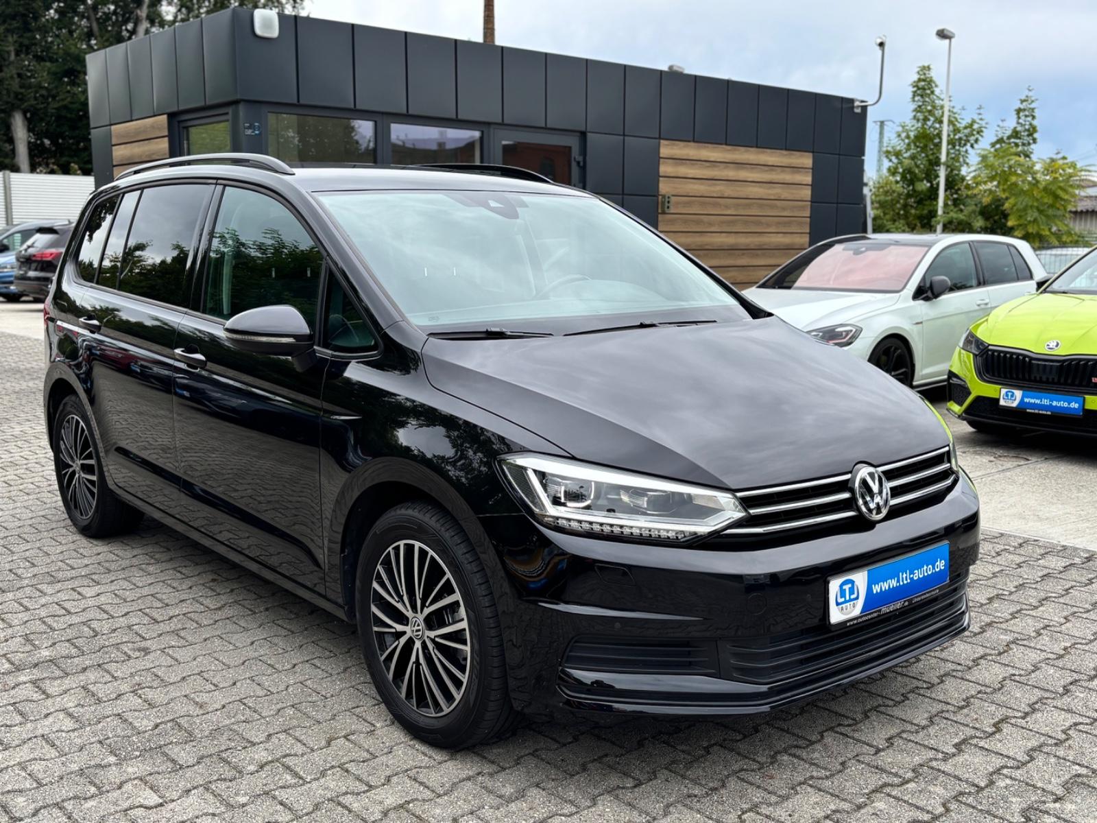 Volkswagen Touran 1.4 TSI DSG LED NAVI Standheizung 1Hand