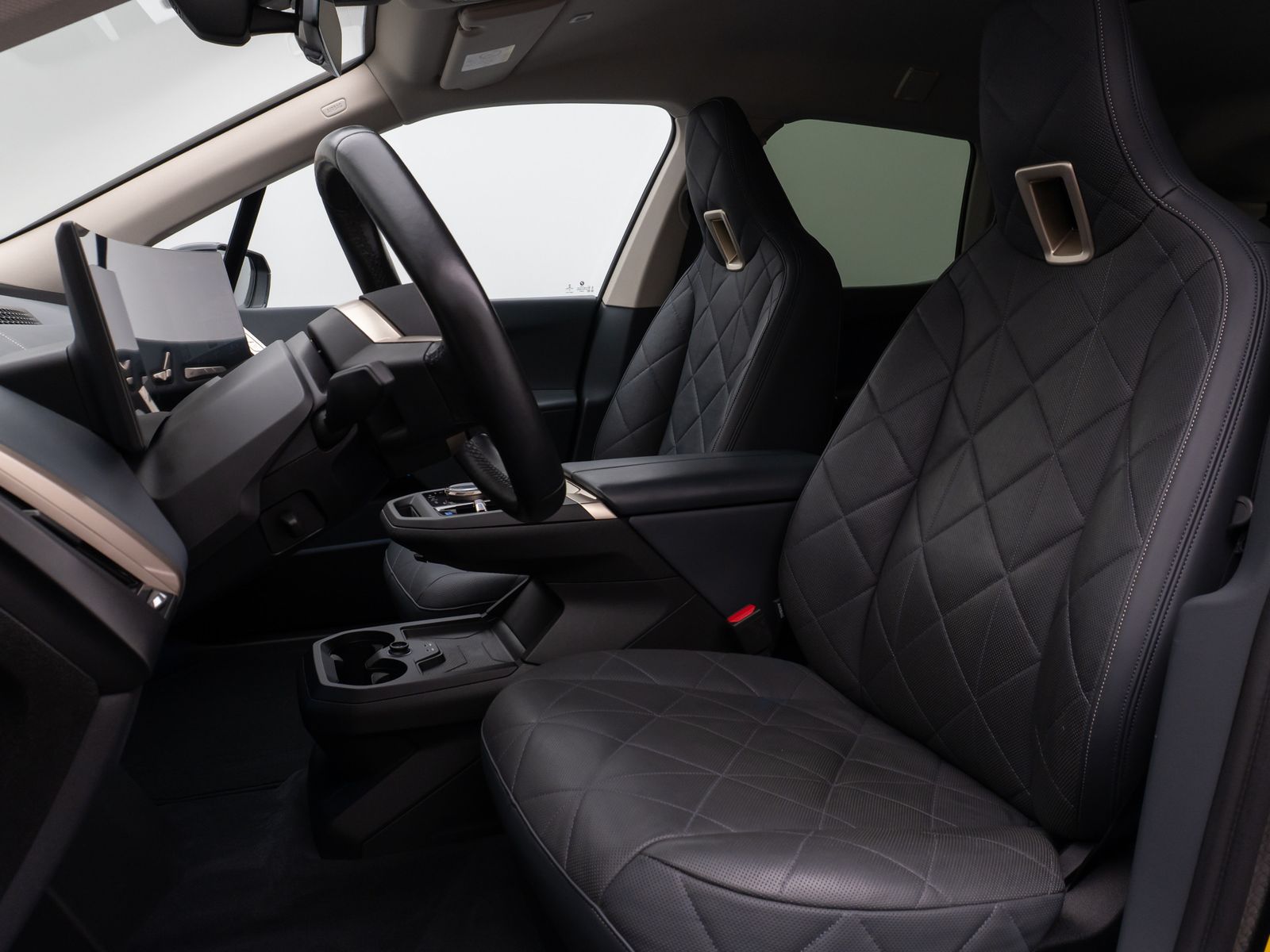 Fahrzeugabbildung BMW iX xD40 Kamera DAB H/K ACC Komfort Sport 22Zoll