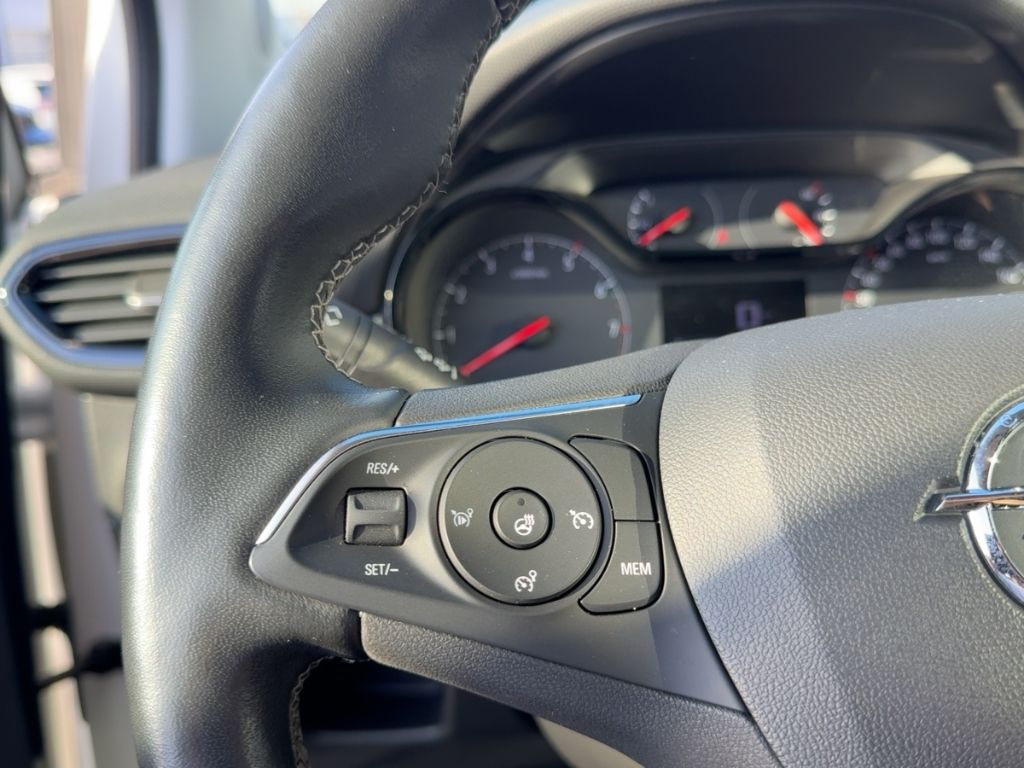 Fahrzeugabbildung Opel Crossland Rückfahrkamera, SHZ, LHZ,
