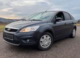 Ford Focus  1.6 Benziner  TÜV NEU  AHK  14... - Ford Focus: 14
