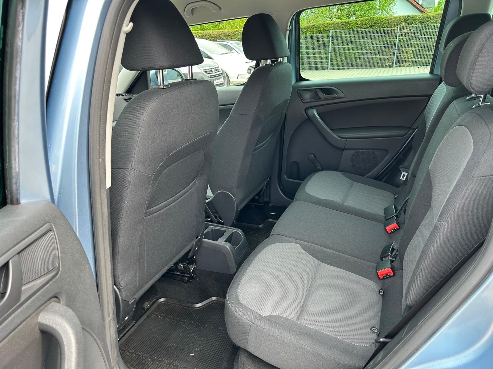 Fahrzeugabbildung SKODA Yeti Active Plus Edition°AHK°Tüv NEU°PDC°Shz°