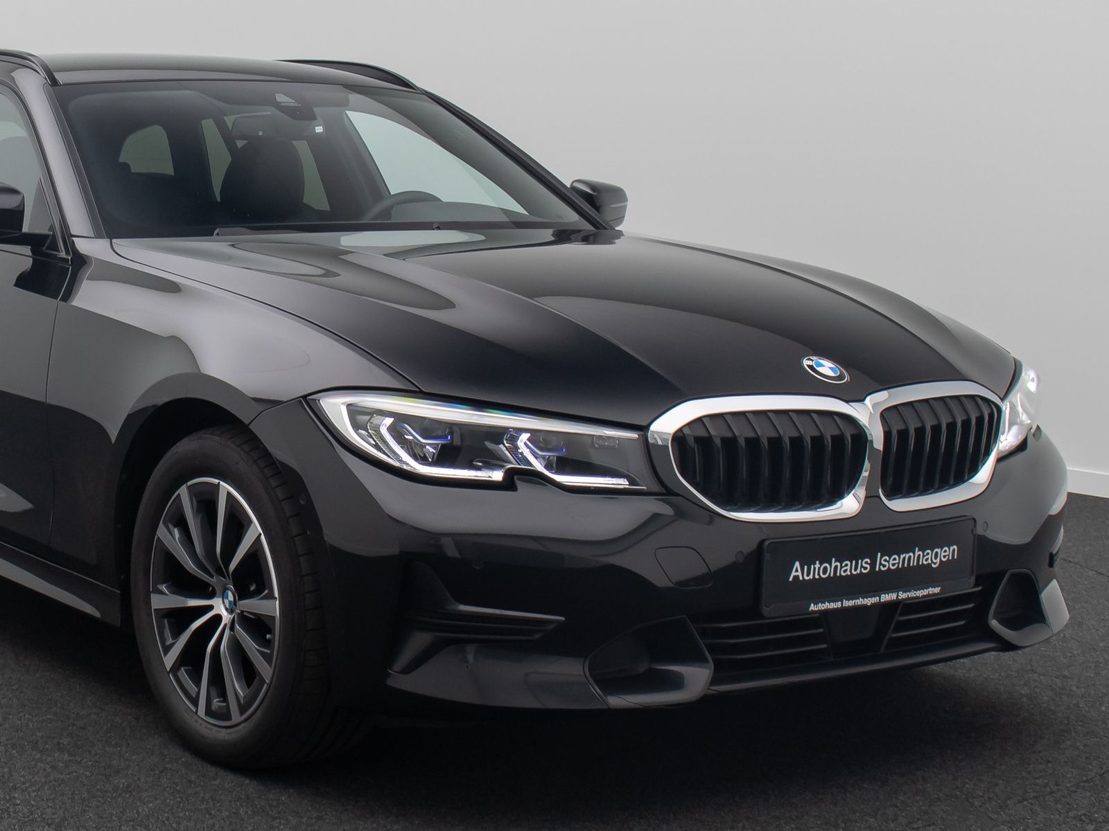 Fahrzeugabbildung BMW 318i Sport Line DAB Kamera Stop&go Laser HiFi