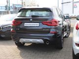 BMW X3 xDrive20i (2 - BMW X3: 20i