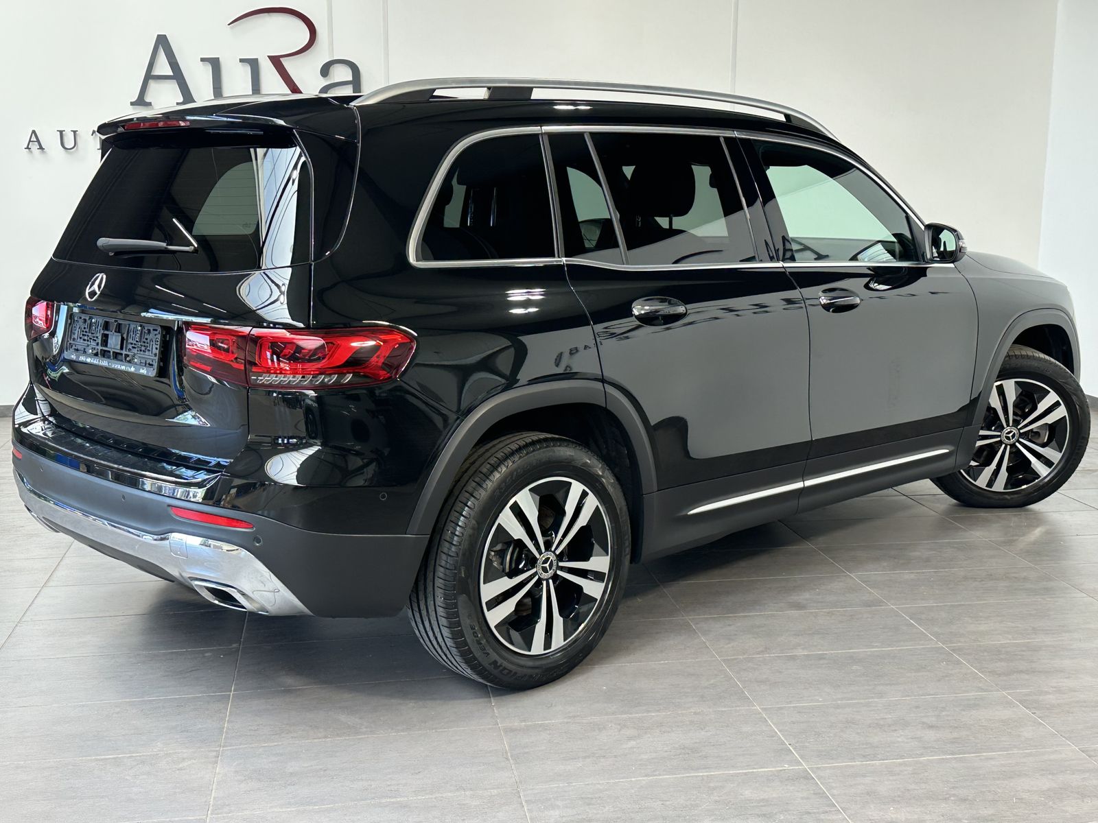 Fahrzeugabbildung Mercedes-Benz GLB 220d Progressive NAV+LED+V-COCK+KAM+CARPLAY