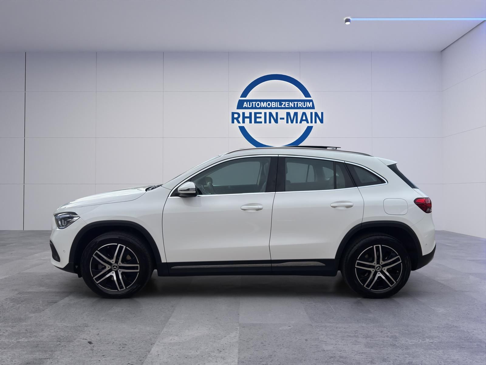 Mercedes-Benz GLA 250 e PANO MB-Historie RFK 8-Fach TOP imagem 2