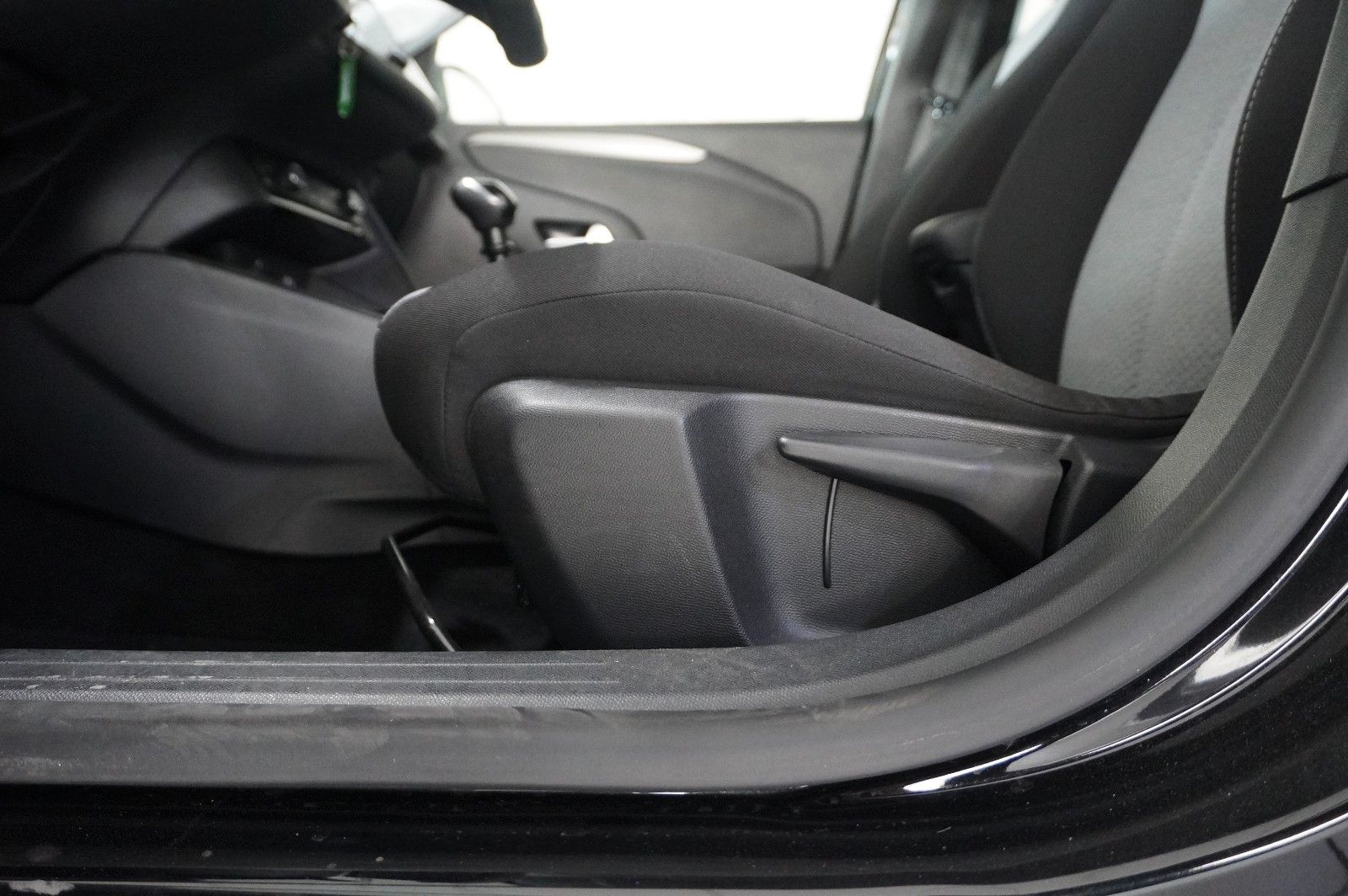 Fahrzeugabbildung Opel Corsa F 1.2 FACELIFT NAVI/LED/KAMERA/VIRT./DAB+