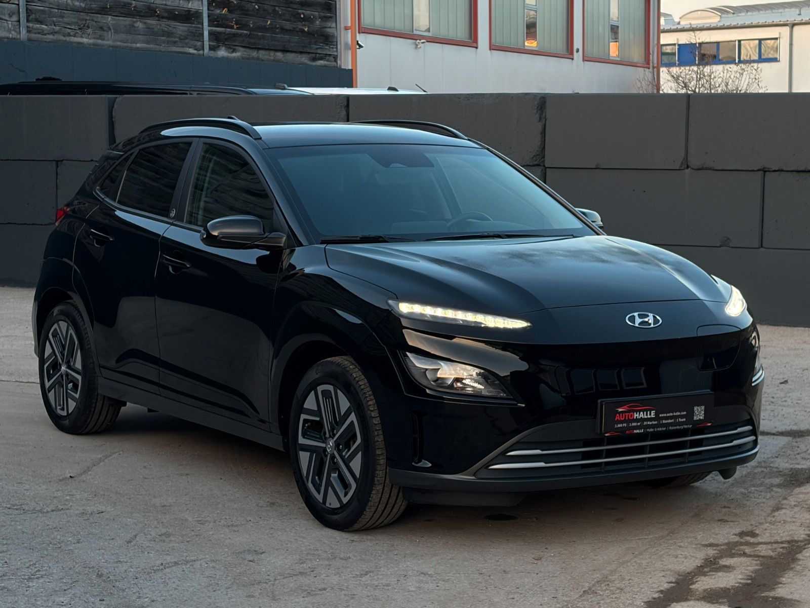 Fahrzeugabbildung Hyundai Kona Edition 30+ Elektro 2WD CarPlay LKA PDC LFA