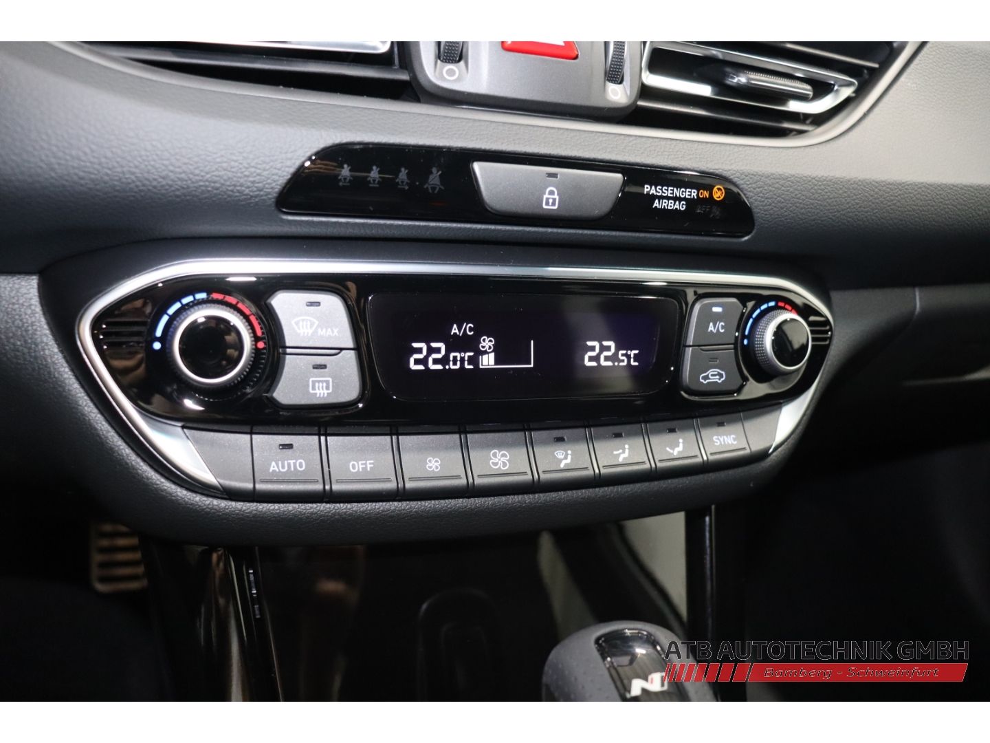 Fahrzeugabbildung Hyundai i30 MY26 N-Line 1.6 T-GDI 150 PS 7-DCT 2WD Navi