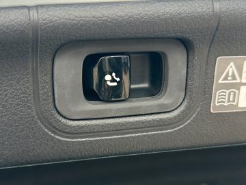 2023 Mercedes-BENZ C 220 — миниатюра 24