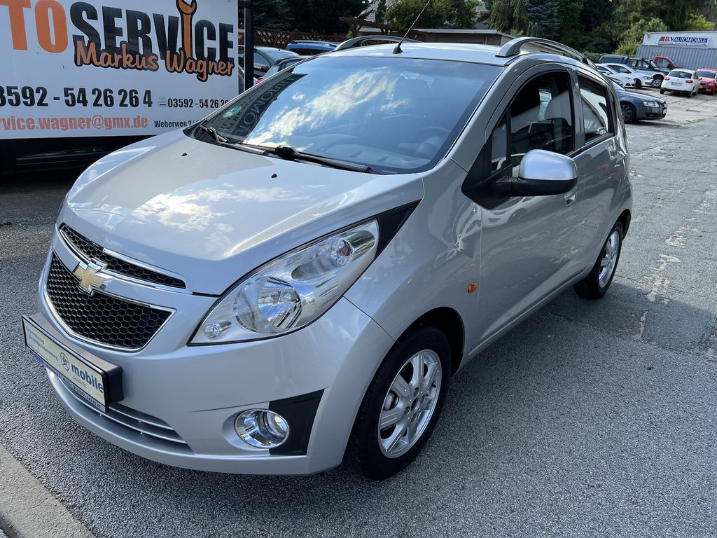 CHEVROLET Spark