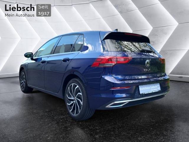 Volkswagen Golf VIII Style 1,5l eTSI DSG ACC LED Navi