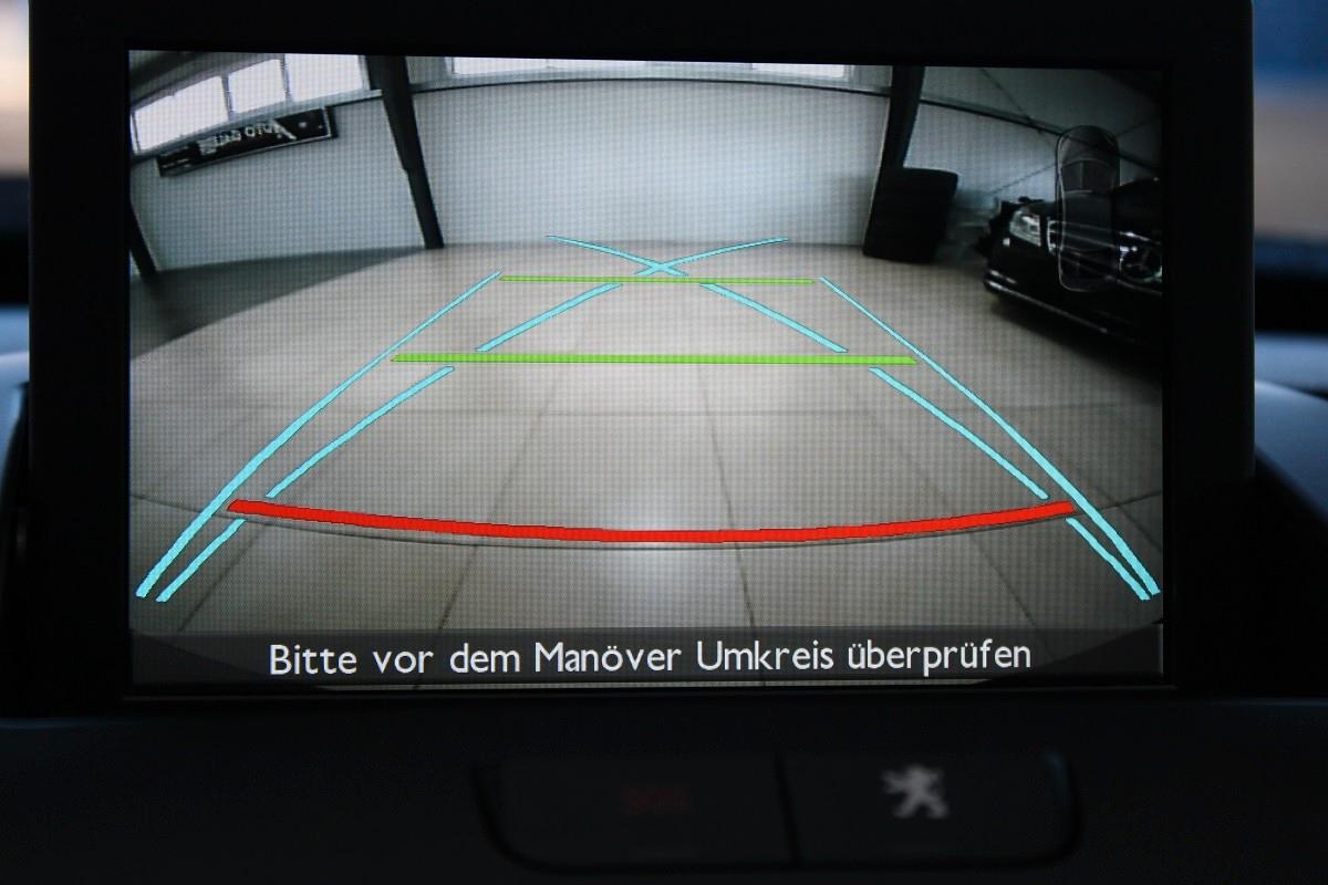Peugeot 3008 Allure 1,6*TÜV NEU*SCHECKHEFT*NAVi*1.HAND*