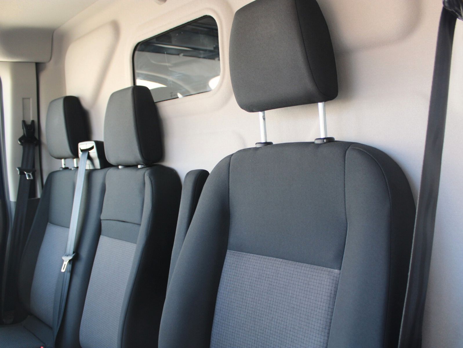Fahrzeugabbildung Ford Transit L2 H2 Kasten LKW AHK PDC Kamera uvm.