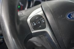 Fahrzeugabbildung Ford EcoSport 1.5 TDCI TREND LED/KLIMA/SH/PDC/BI-COLO