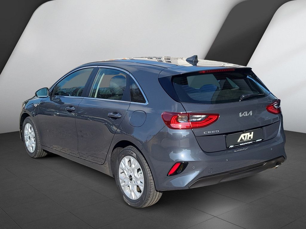 Fahrzeugabbildung Kia Ceed 1.4 Vision DCT7 VIS KOMF+ (NAV)