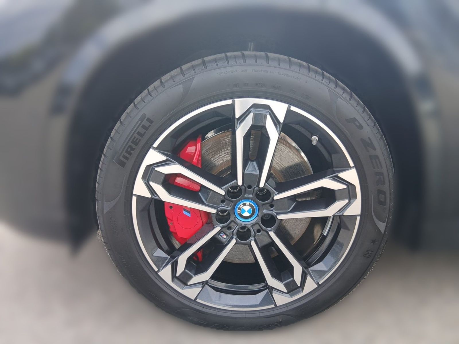 BMW iX1 xDrive30 M SPORT PRO ACC 360° AHK HeadUp LHZ foto 3