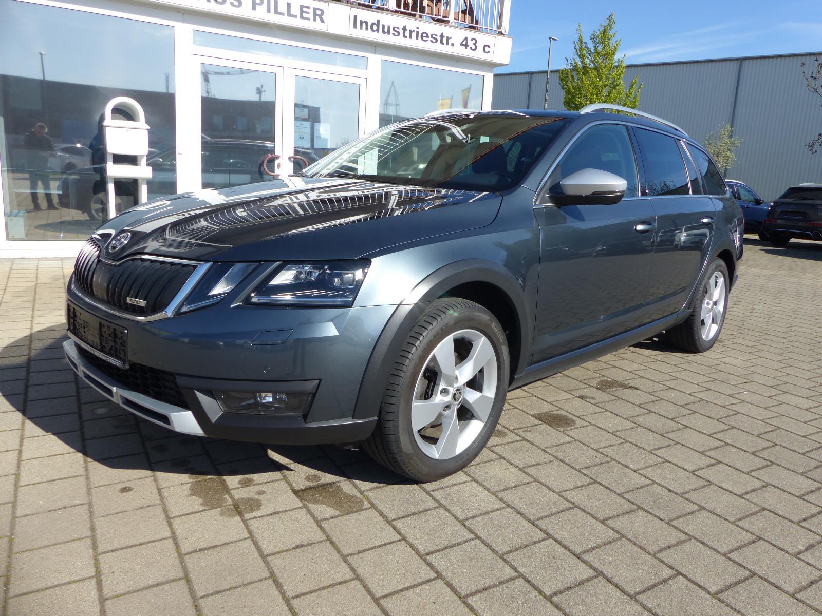 Skoda Octavia Combi Scout 4x4*LED*PDC*DSG*Panorama*Nav