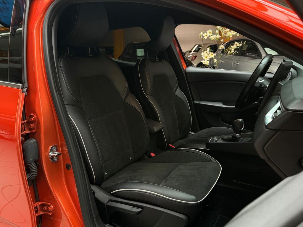 RENAULT Clio V Edition One|BOSE|Kamera|SHZ|LHZ|LED|Navi RENAULT Clio V Edition One|BOSE|Kamera|SHZ|LHZ|LED|Navi