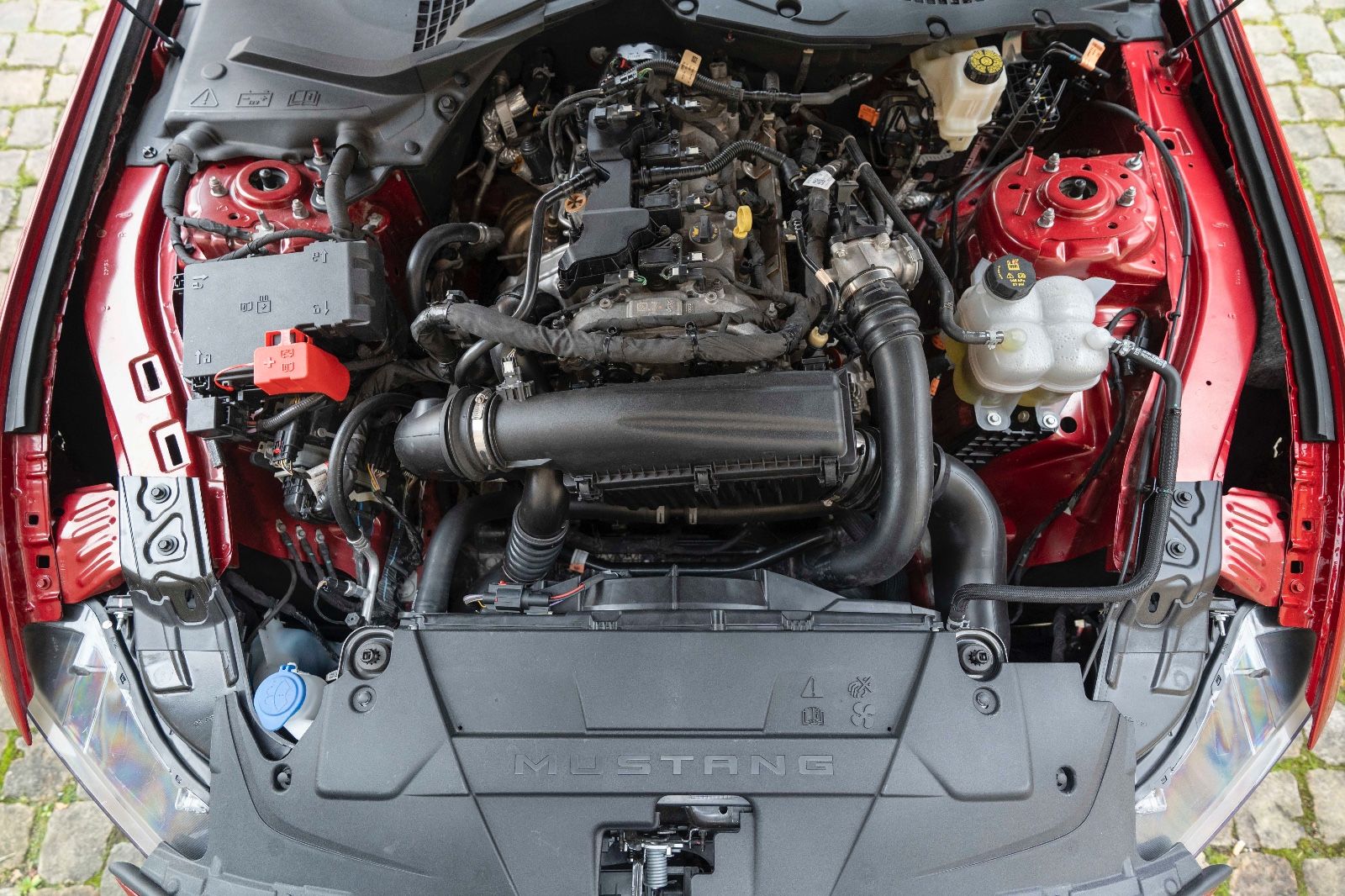 Fahrzeugabbildung Ford Mustang Ecoboost B&O LED KAM ACC CARPLAY TOTW