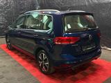 Volkswagen Touran Highline 2.0TDI*LED*111Tkm*150Ps*Massage* - Volkswagen Touran mit Diesel-Antrieb: Limousine