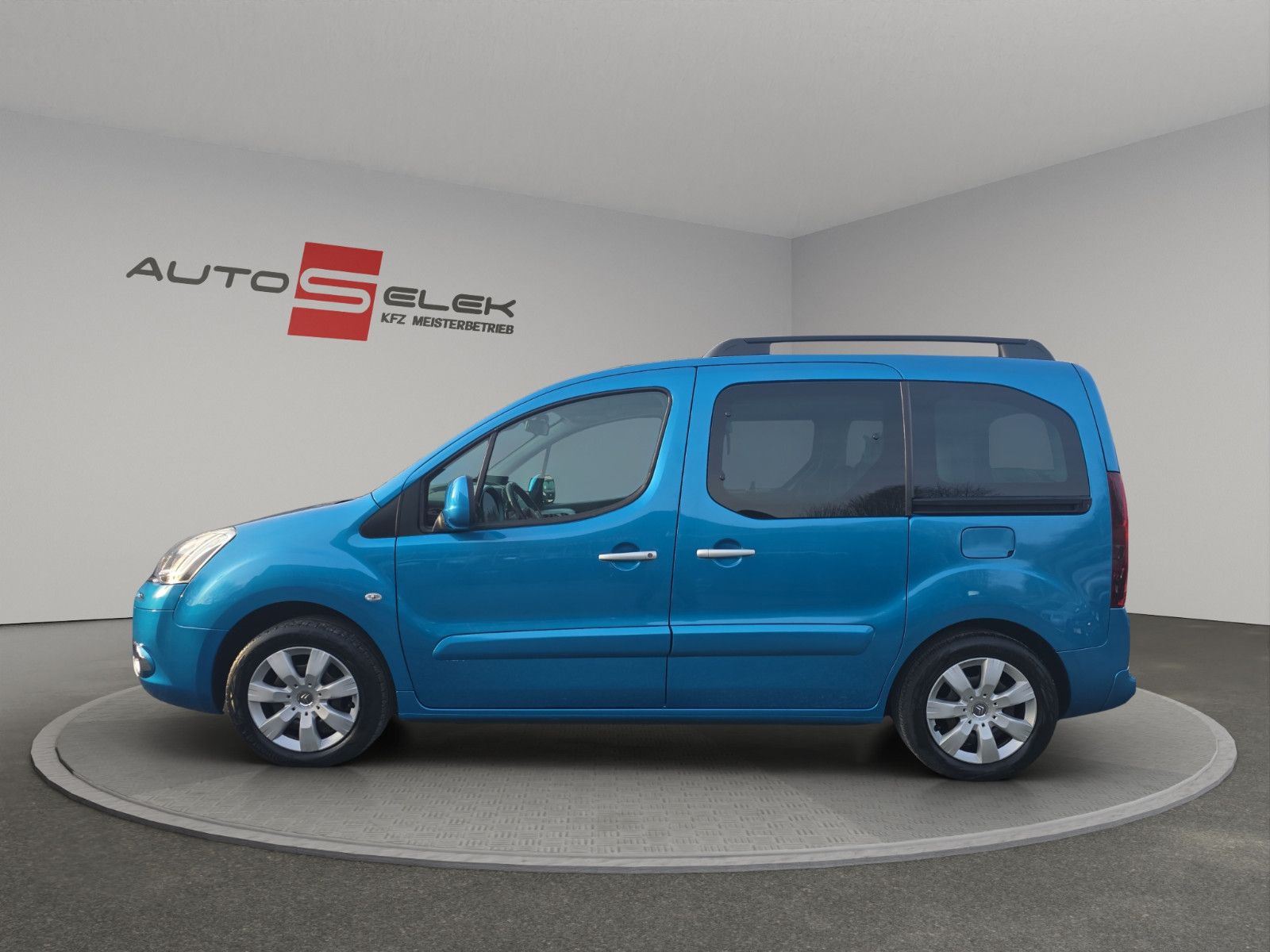 Fahrzeugabbildung Citroën Berlingo Kombi Selection+AHK+PDC+KLIMA+LED