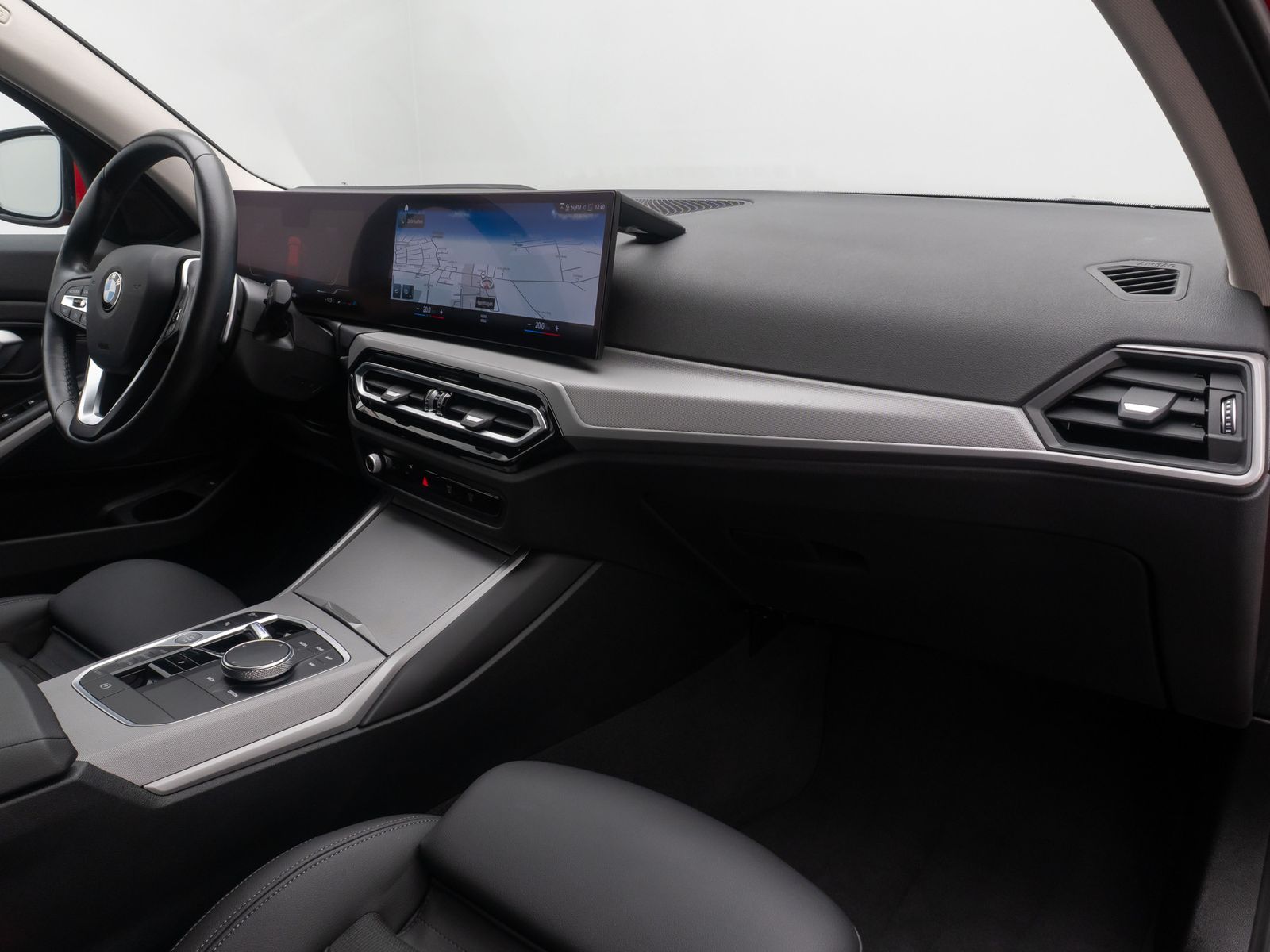 Fahrzeugabbildung BMW 320d xD DAB Alarm HUD HiFi Sportsitz Geschwindig