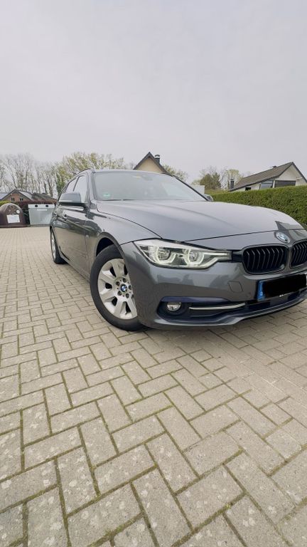 Image of BMW 320