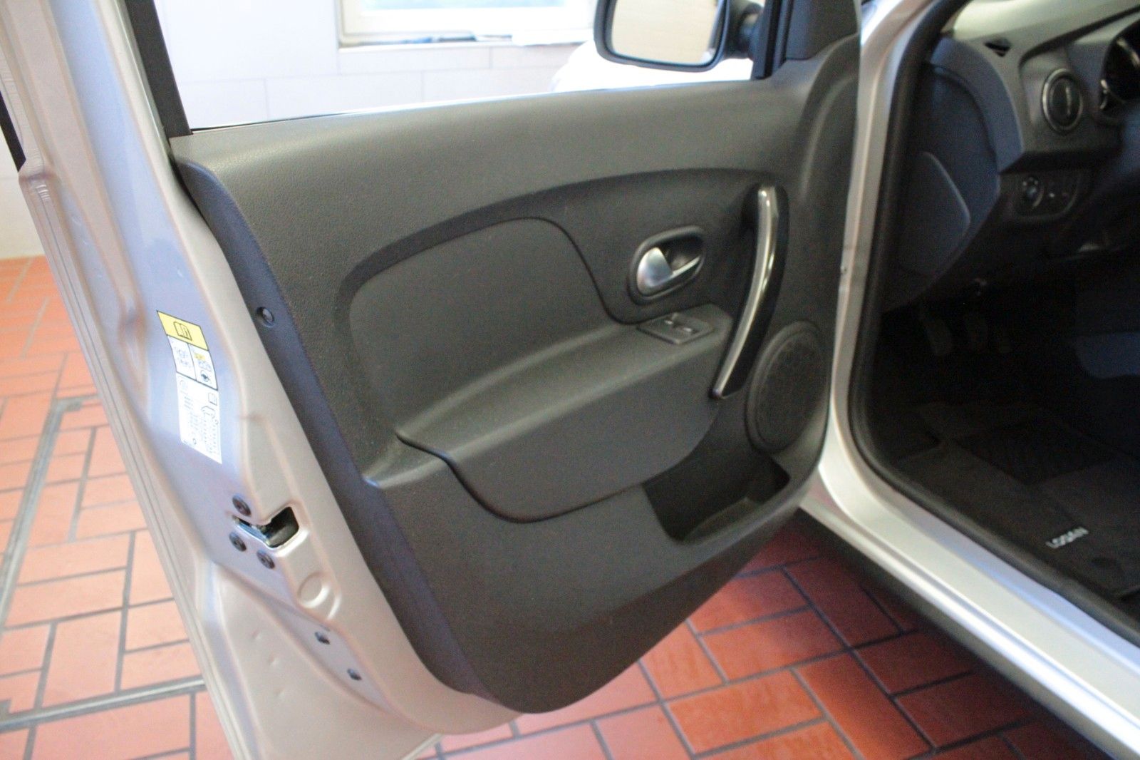 Fahrzeugabbildung Dacia Logan MCV TCe90 Stepway*Navi*Klima*