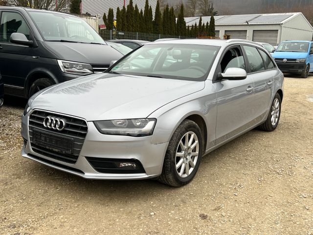 Audi A4 Avant 2.0 TDI Attraction