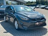 Kia cee'd Sportswagon 1.6CRDI DCT*KAMERA*DAB*SPURHAL - Kia cee'd Sportswagon aus 2022