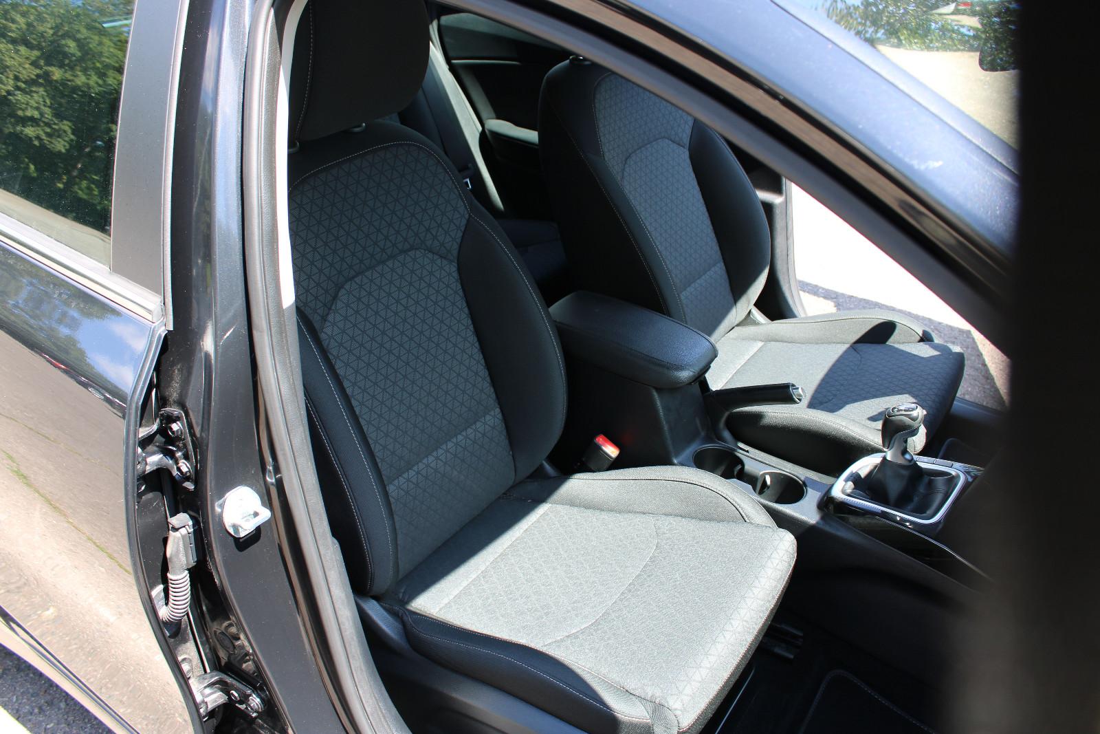 Kia cee'd Sportswagon KLIMAAUTO+SITZ&LENKRADHEIZ+PDC