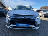Mitsubishi Outlander PHEV Plus 4WD 1.Hand - Mitsubishi Gebrauchtwagen in Augsburg