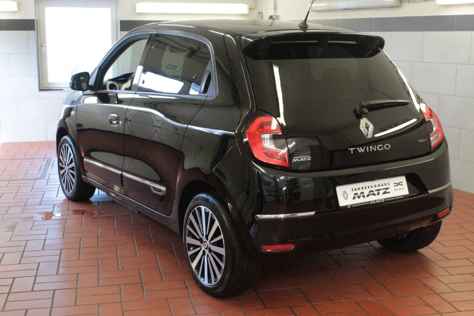 Fahrzeugabbildung Renault Twingo E-Tech 100% elektrisch*Plus Winterräder