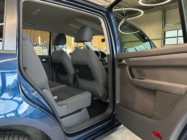 MYAUTOCENTER – Gebraucht- und Jahreswagen mit Werkstattservice in Pfaffenhofen Volkswagen Touran Comfortline *7-SITZER*2-ZONEN*TEMPO*