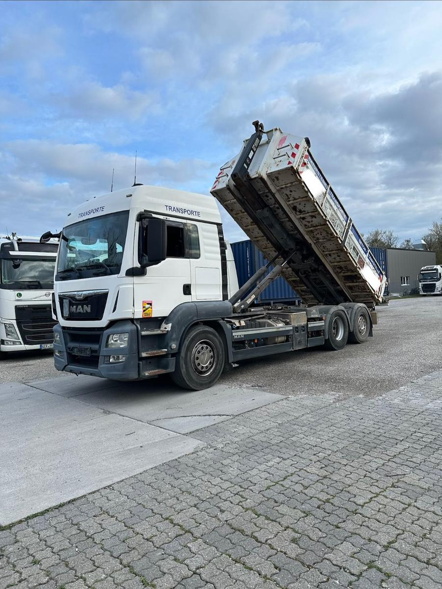 MAN 26.440 Abrollkipper+Abrollmulde Euro 6