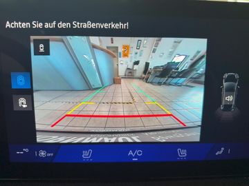 Renault Clio VI Techno TCe 115 PS mit Winterpaket Kamera