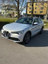 Alfa Romeo Stelvio Ti Diesel 2.2 Allrad Panoramaglasdach - Alfa Romeo Stelvio Tageszulassungen