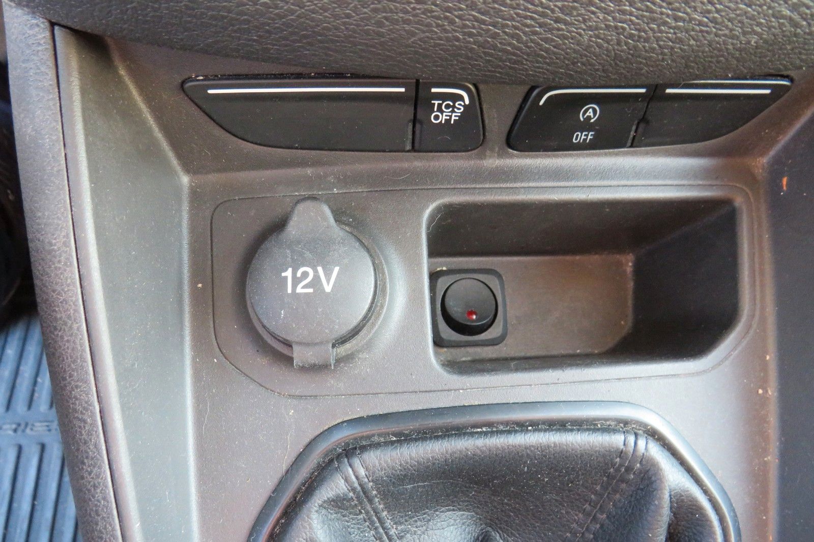 Fahrzeugabbildung Ford Transit Courier KASTEN KLIMA FLÜGEL 1.HD