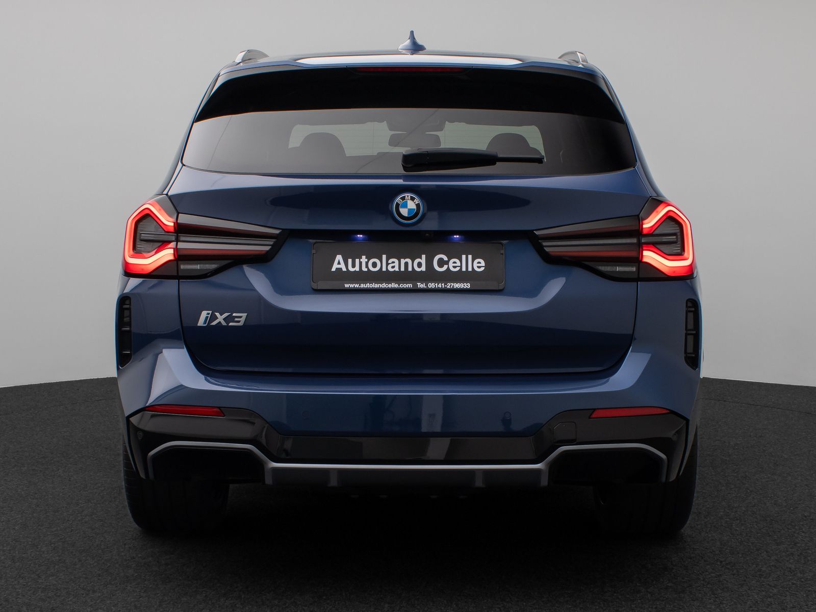 Fahrzeugabbildung BMW iX3 Impressive M Sport Pano 360°HUD DAB H/K 20"
