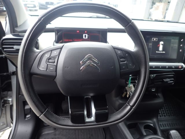 Fahrzeugabbildung Citroën C4 Cactus Shine 1.6 BlueHDi 100 FAP AHK Pano Nav