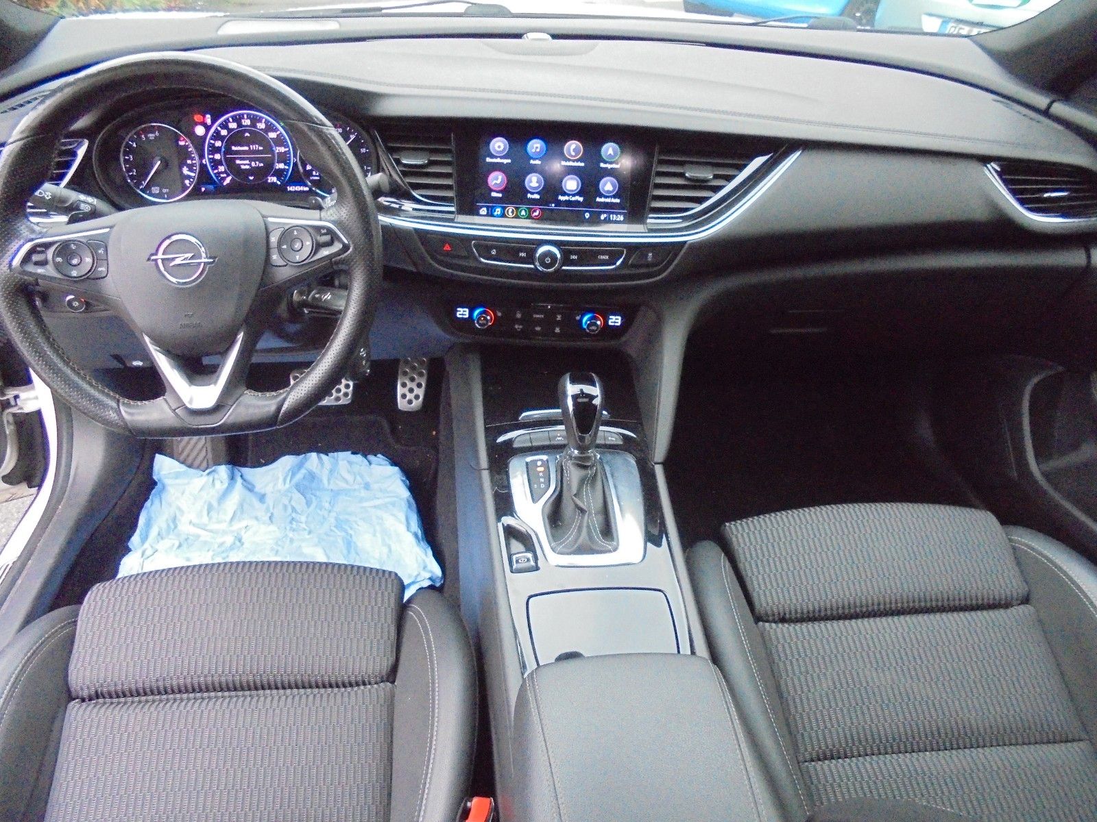 Fahrzeugabbildung Opel Insignia B Grand Sport Innovation Automatik/Navi