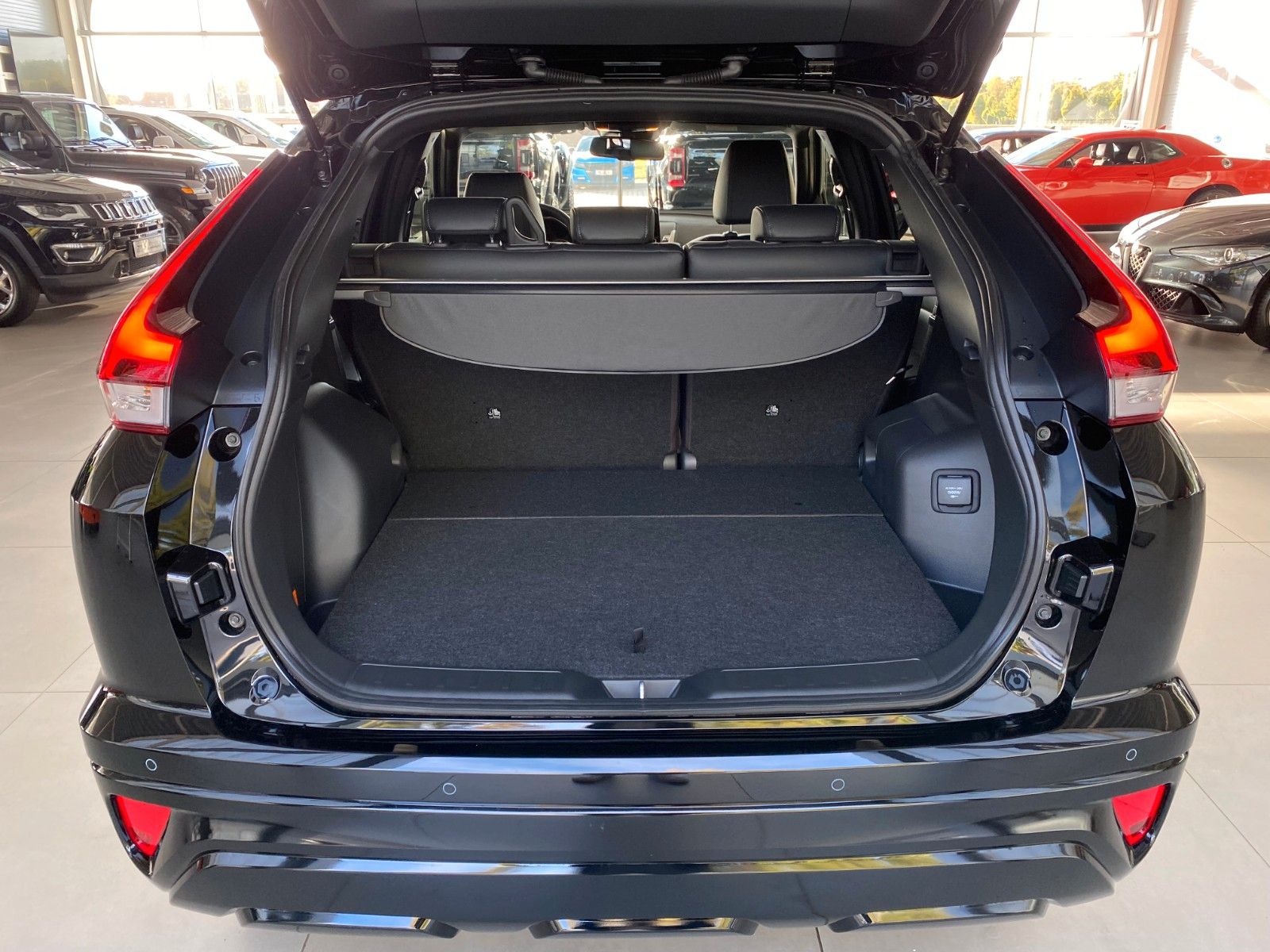 Fahrzeugabbildung Mitsubishi Eclipse Cross Plus Select Paket