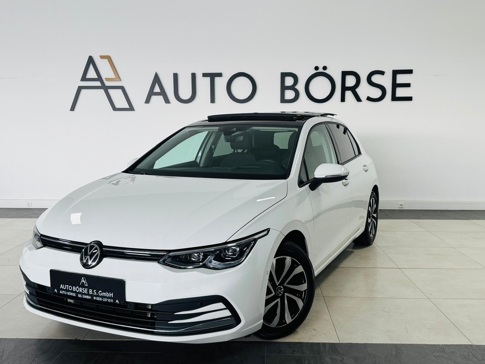 Volkswagen Golf VIII lim 2.0 TDI DSG Life*PANO*ACC*AHK*ViCo